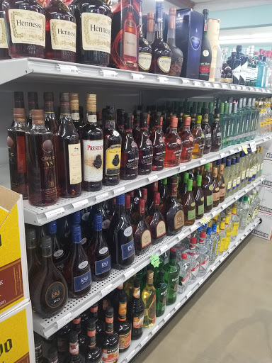 Liquor Store «Red Barn Liquors», reviews and photos, 1731 Us 31W Byp, Bowling Green, KY 42101, USA