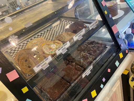 Dessert Shop «Creme and Sugar», reviews and photos, 6312 E Santa Ana Canyon Rd, Anaheim, CA 92807, USA