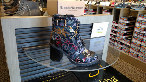Shoe Store «DSW Designer Shoe Warehouse», reviews and photos, 2831 S Rochester Rd, Rochester Hills, MI 48307, USA