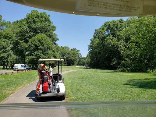 Golf Course «Pine Brook Golf Course», reviews and photos, 1 Covered Bridge Blvd, Manalapan Township, NJ 07726, USA