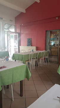 Atmosphère du Restaurant italien Estoudre André à Saint-Paul-et-Valmalle - n°2