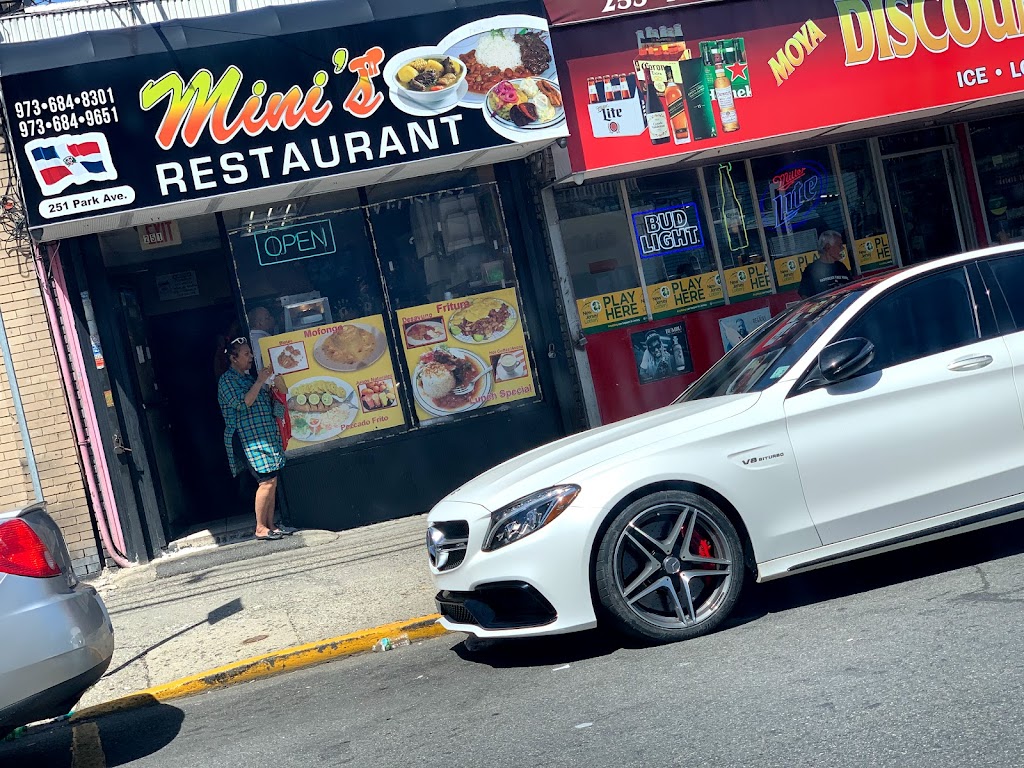 Mini's Restaurant 07501