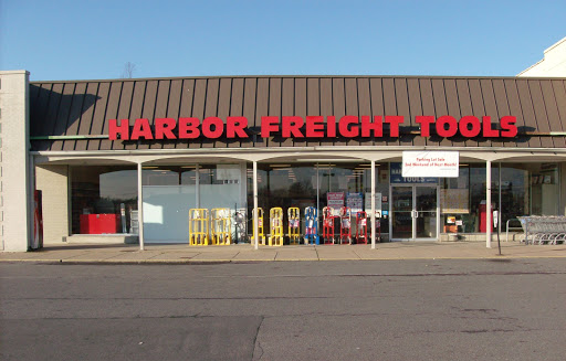 Harbor Freight Tools, 509 Lone Oak Rd, Paducah, KY 42003, USA, 