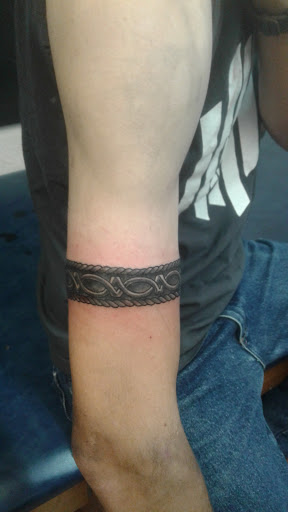 Tattoo Shop «Inkaholics Tattoo», reviews and photos, 812 N Virginia St, Reno, NV 89501, USA