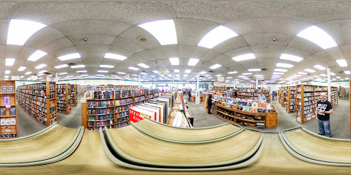 Book Store «Half Price Books», reviews and photos, 770 E Road to Six Flags St, Arlington, TX 76011, USA