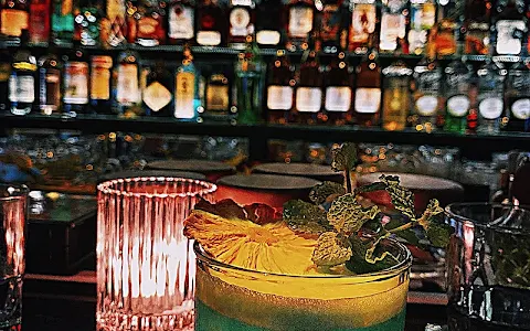 Noah Cocktail Bar image