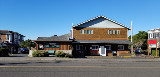 Grocery Store «Theresa Family Market», reviews and photos, 1170 S Hemlock St, Cannon Beach, OR 97110, USA