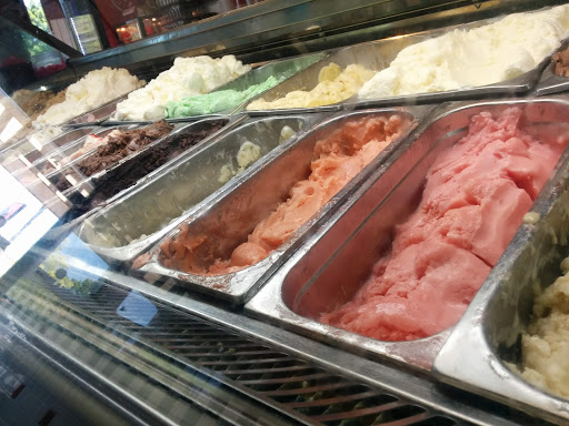 Ice Cream Shop «Cold Stone Creamery», reviews and photos, 4247 Atlantic Ave, Long Beach, CA 90807, USA