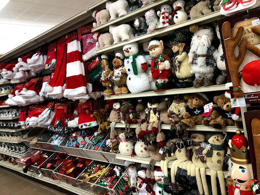 Home Goods Store «Christmas Tree Shops», reviews and photos, 28-34 Broadway, Lynnfield, MA 01940, USA
