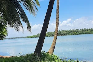 Oceanic Point ಸಮುದ್ರ, ನದಿಗಳ ವಿಹಂಗಮ image