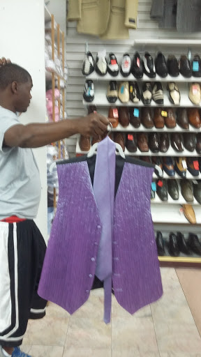 Shopping Mall «Northern Lights Shopping Center», reviews and photos, 3349-3561 Cleveland Ave, Columbus, OH 43224, USA