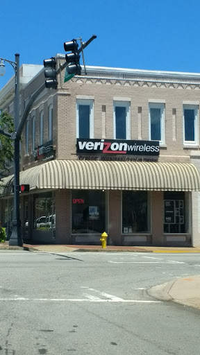 Cell Phone Store «GoWireless Verizon Authorized Retailer», reviews and photos, 2 S Mulberry St, Jackson, GA 30233, USA