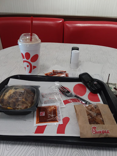 Fast Food Restaurant «Chick-fil-A», reviews and photos, 461 N Central Ave, Hapeville, GA 30354, USA