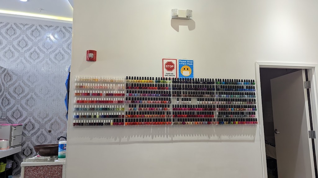 Vogue Nails 60061