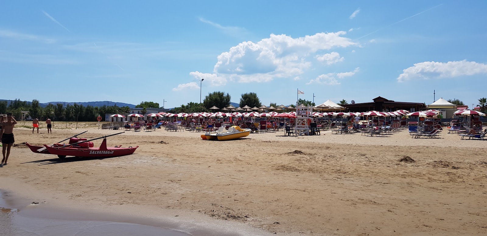 Foto von Spiaggia di Lido del Sole mit türkisfarbenes wasser Oberfläche