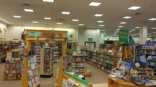 Book Store «Barnes & Noble», reviews and photos, 541 Lincoln St, Worcester, MA 01605, USA