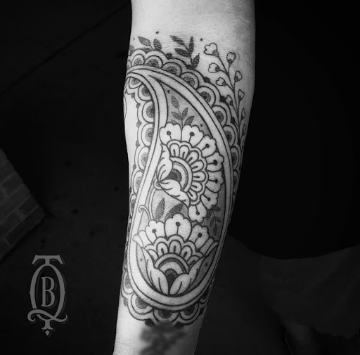 Explore oni tattoo ideas, creative tattoo ideas in Marietta, available at The Queen Bee Tattoo and Piercing Parlour