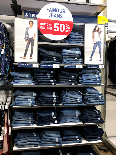Clothing Store «Old Navy», reviews and photos, 2100 S University Dr, Davie, FL 33324, USA