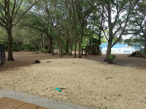Park «Northeast Park and Paw Place», reviews and photos, 4630 E Bay Dr, Clearwater, FL 33764, USA
