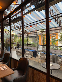 Atmosphère du Restaurant Huguette, Bistro de la mer à Paris - n°8