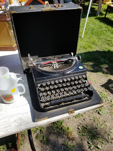 Flea Market «East Avon Flea Market», reviews and photos, 1520 W Henrietta Rd, Avon, NY 14414, USA