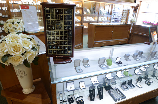 Jeweler «Stones Jewelry», reviews and photos, 107 W Front St, Wheaton, IL 60187, USA