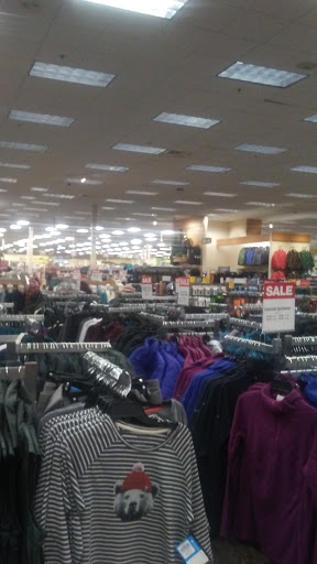 Grocery Store «Fred Meyer», reviews and photos, 3300 Portland Rd, Newberg, OR 97132, USA
