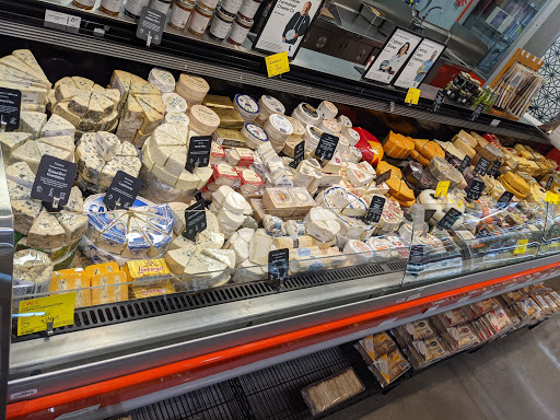 Grocery Store «Whole Foods Market», reviews and photos, 7133 N Oracle Rd, Tucson, AZ 85704, USA