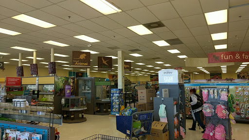 Pet Supply Store «Petco Animal Supplies», reviews and photos, 4632 Broadway, Allentown, PA 18104, USA