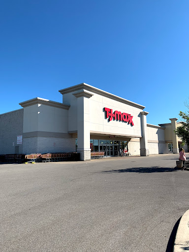 Department Store «T.J. Maxx and HomeGoods», reviews and photos, 3050 Sheridan Dr, Amherst, NY 14226, USA