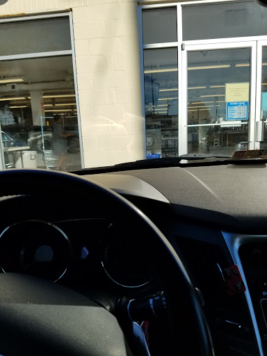 Laundromat «Spin Queen», reviews and photos, 912 W Pembroke Ave, Hampton, VA 23669, USA