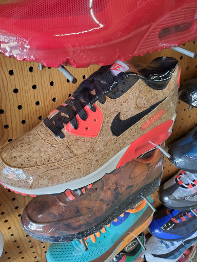 Shoe Store «Flight Club Los Angeles», reviews and photos, 535 N Fairfax Ave, Los Angeles, CA 90036, USA