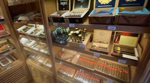 Liquor Store «Peavine Wine & Spirits», reviews and photos, 745 Peavine Rd, Crossville, TN 38571, USA