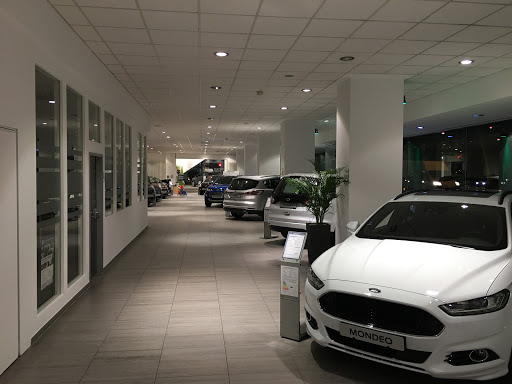 Luxury car dealers Stuttgart