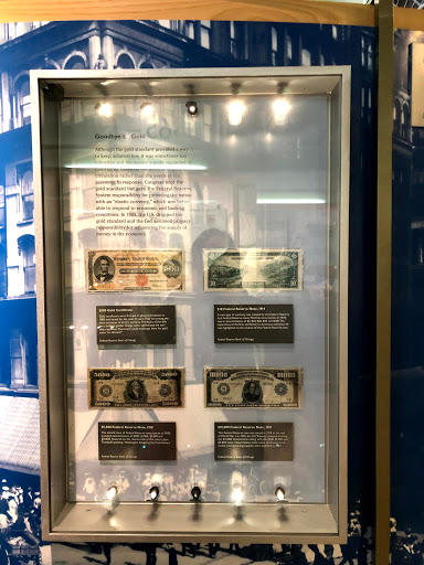 Bank «Federal Reserve Bank of Chicago», reviews and photos