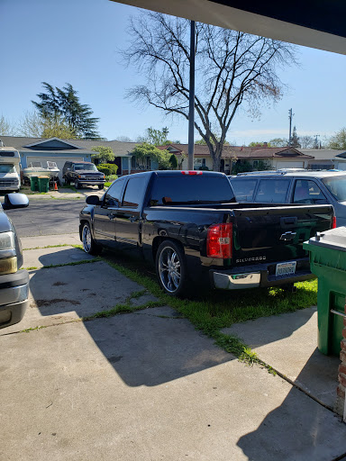 Car Dealer «Trucks Max USA», reviews and photos, 1047 W Yosemite Ave, Manteca, CA 95337, USA