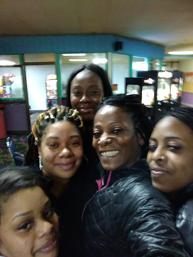 Bowling Alley «Cherry Hill Lanes», reviews and photos, 300 Inkster Rd, Dearborn Heights, MI 48127, USA