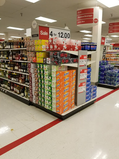 Department Store «Target», reviews and photos, 4777 S 27th St, Greenfield, WI 53221, USA