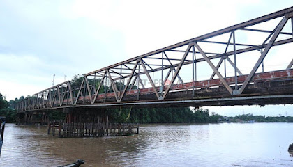 Jembatan Sambaliung