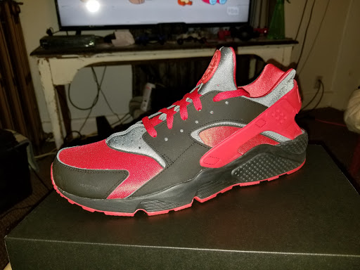 Sporting Goods Store «Nike Factory Store», reviews and photos, 1000 PA-611 #120, Tannersville, PA 18372, USA