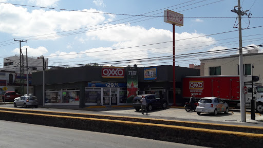 OXXO Colinas del Cimatario 701