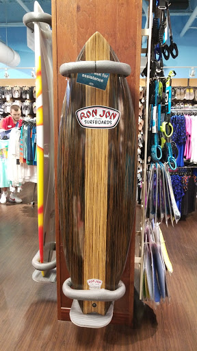 Clothing Store «Ron Jon Surf Shop», reviews and photos, 377 Mandalay Ave, Clearwater Beach, FL 33767, USA
