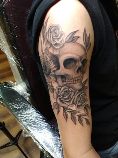 Tattoo Shop «Tattoos Unlimited», reviews and photos, 679 S Union Ave, Pueblo, CO 81004, USA