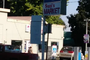 Suzi's Handy Mart image
