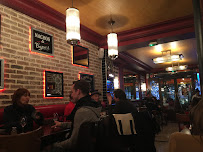 Atmosphère du Restaurant Le Bistrot du Centre à Paris - n°10