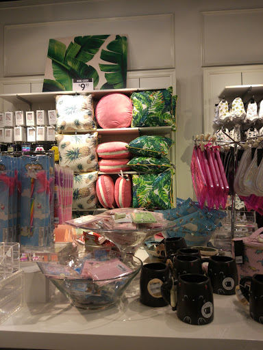 Clothing Store «Forever 21», reviews and photos, 4701 Mills Cir, Ontario, CA 91764, USA