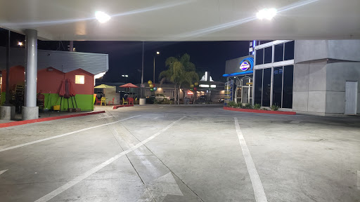 Car Wash «South Gate Car Wash», reviews and photos, 3900 Firestone Blvd, South Gate, CA 90280, USA