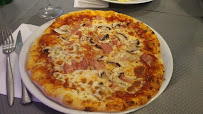 Pizza du Restaurant Pizza Di Napoli à Paris - n°17