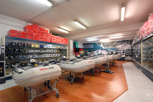 Nautica stores Roma