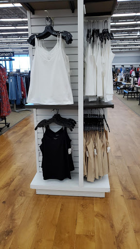 Department Store «Saks OFF 5TH», reviews and photos, 260 Shrewsbury Plaza, Shrewsbury, NJ 07702, USA